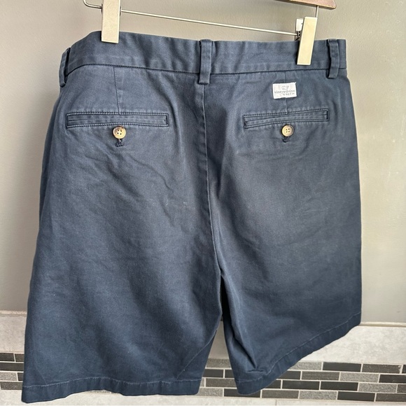 Vineyard Vines 🐳 chino shorts - Picture 3 of 4